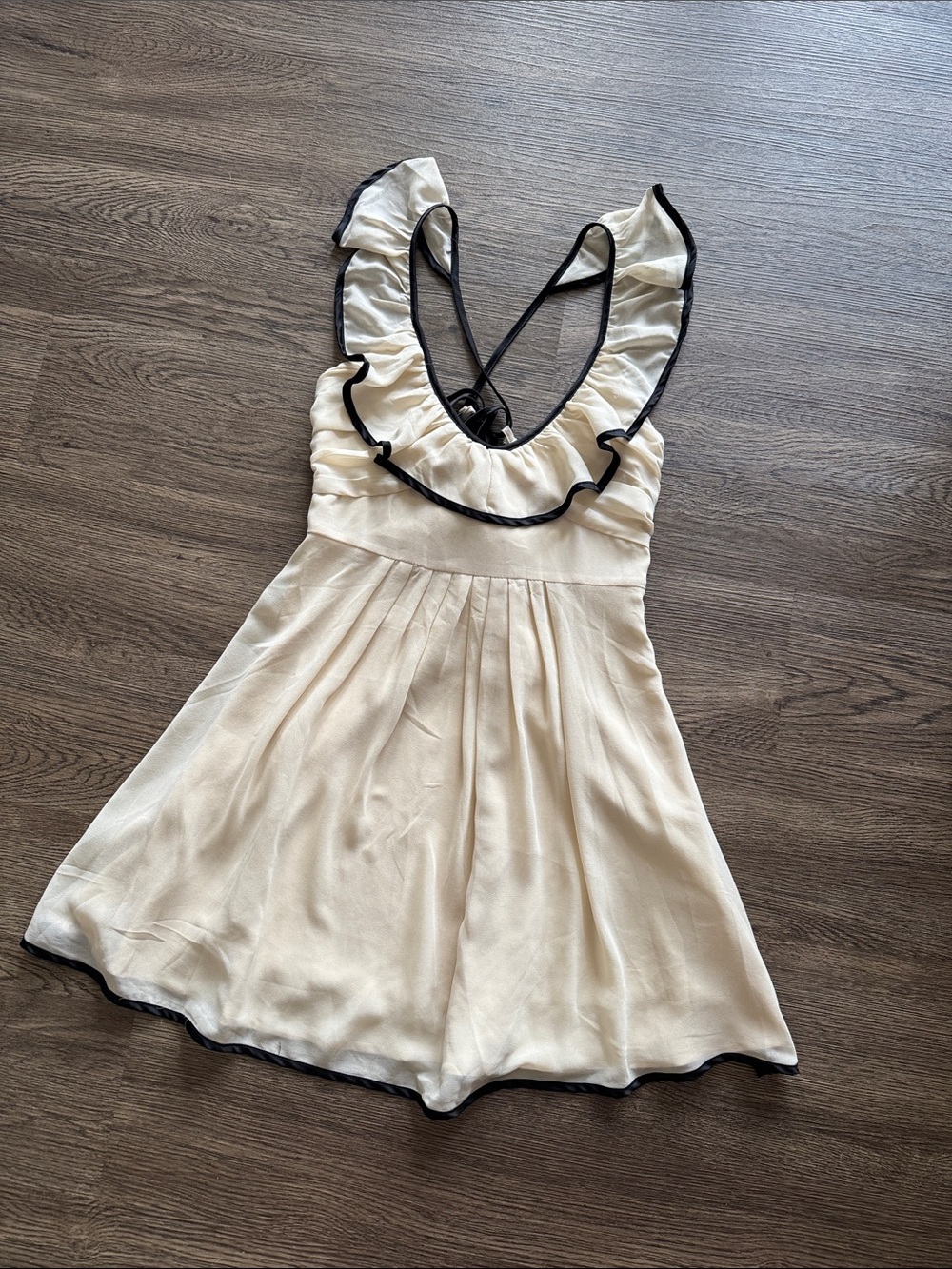 F21 Ivory Black Ruffle Open Back Mini Dress S
